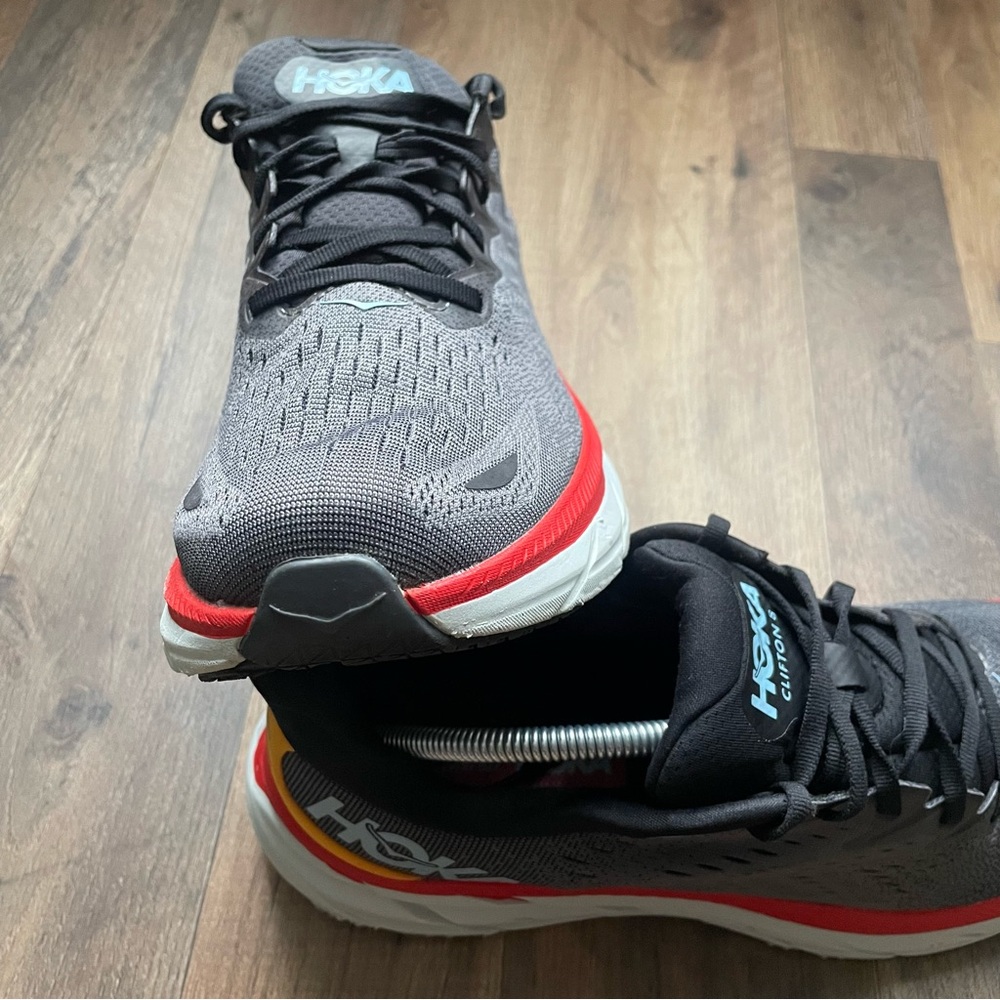 Hoka Clifton 8 Gray Running Shoes
Men's Size 11.5 D - Picture 3 of 16